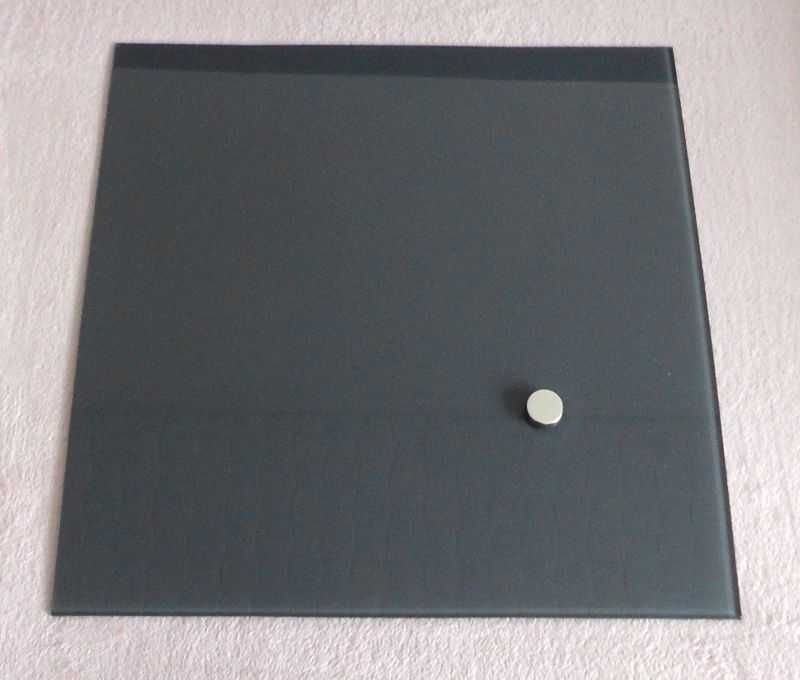 Tablica szklana magnetyczna + 1 magnes 40x40cm
