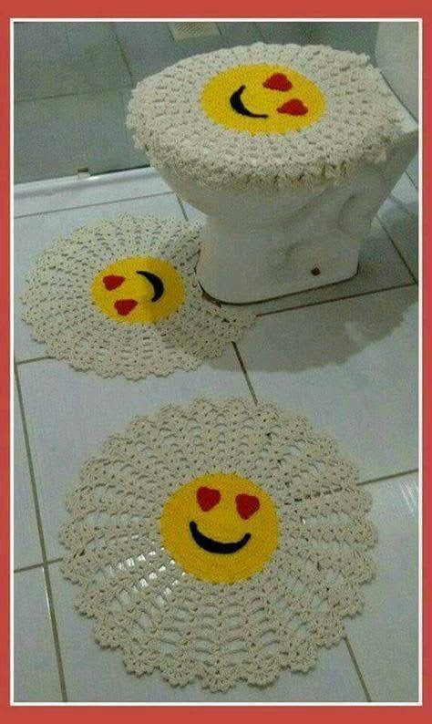 Tapetes e peças em crochê
