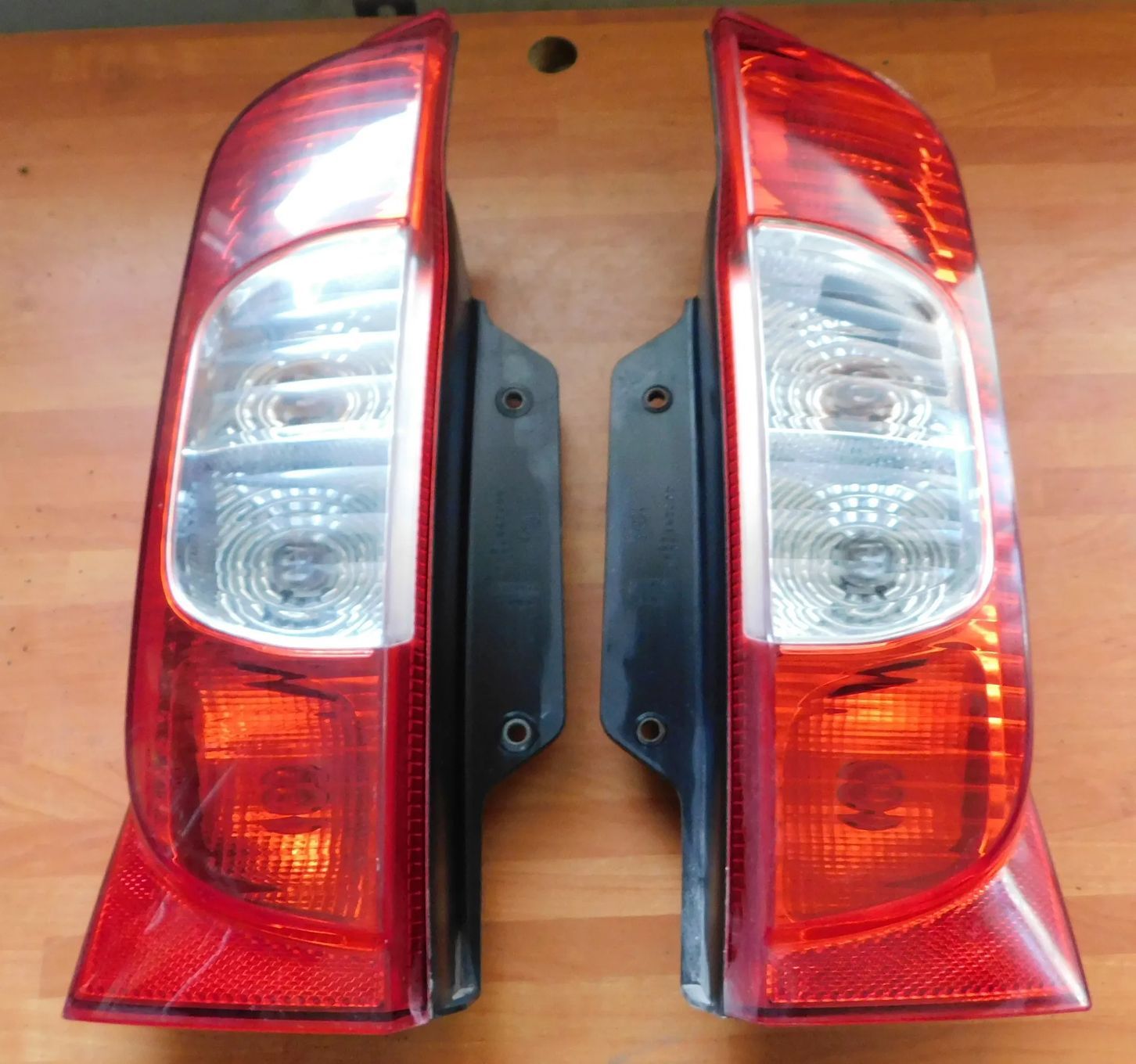 lampa lewa prawa tył NEMO BIPPER QUBO EUROPA