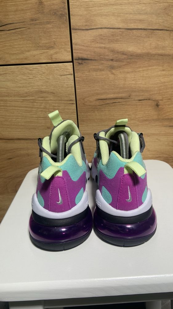 Кросівки Nike AIR MAX 270 REACT