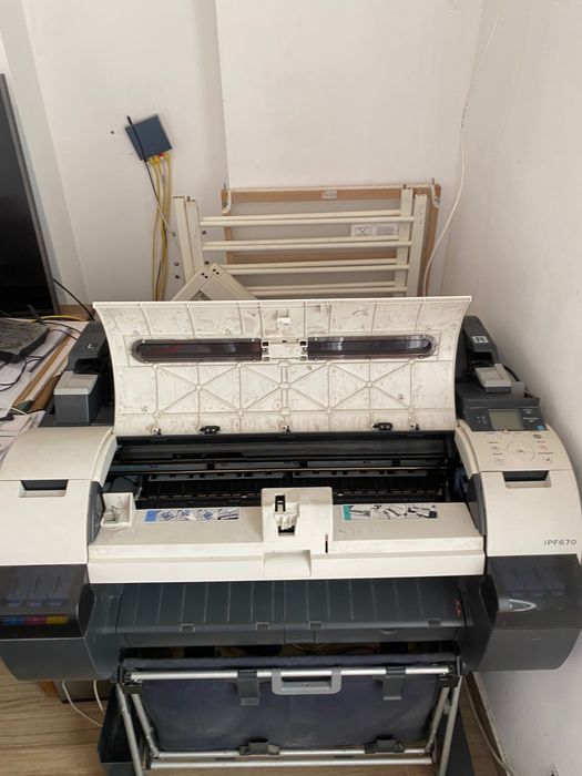 -Plotter de grande formato Canon IPF 770 usada