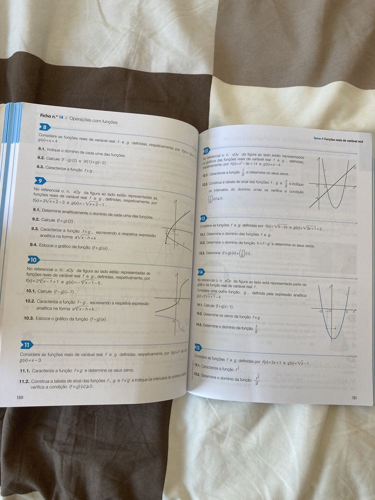 Livro de exercícios de matemática 10 ano