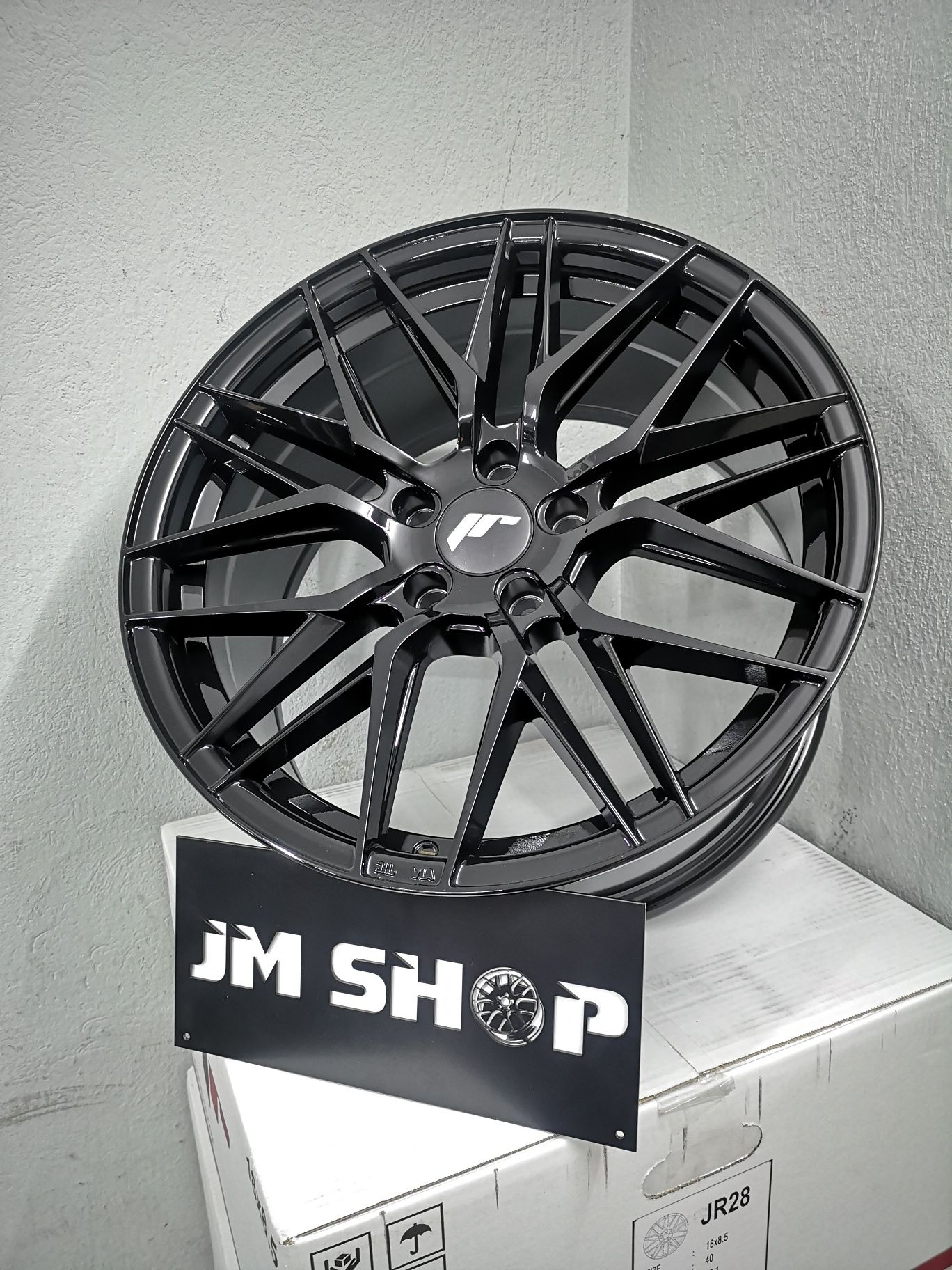 Felgi JR28 18" 18x8,5" 5x114,3 5x100 Subaru Impreza WRX STI