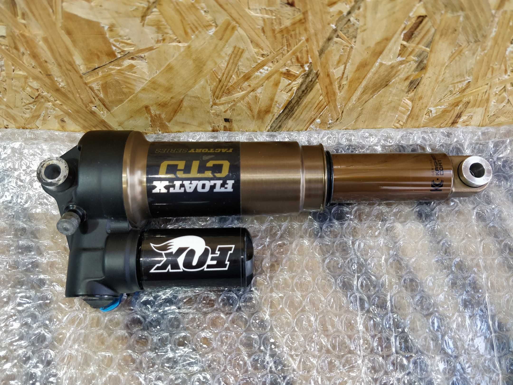 Вело амортизатор FOX Float X CTD Kashima 216х63мм (rock shox, dvo)