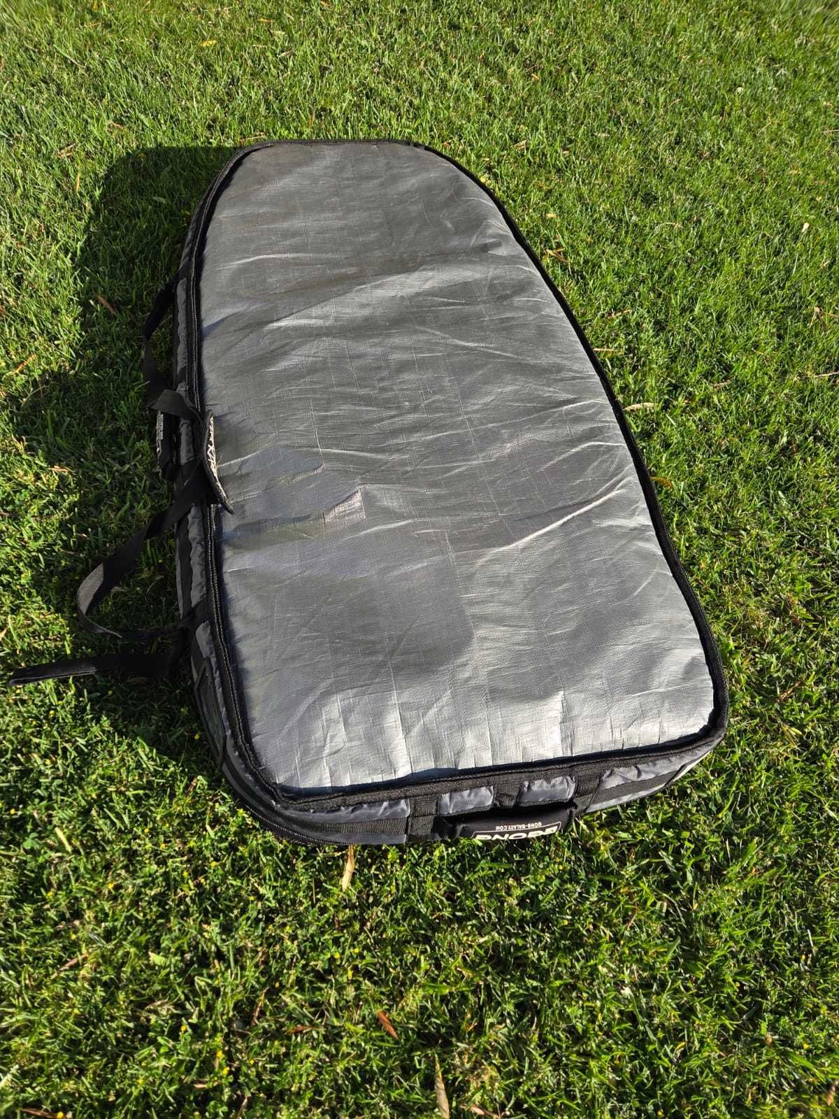 Prancha wingfoil Gong Lemon 4'6 65l com saco incluído