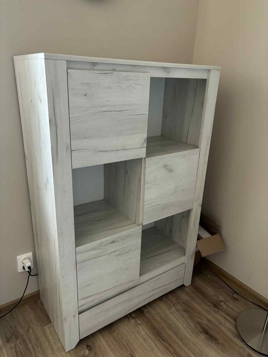 Komoda do pokoju młodzieżowego