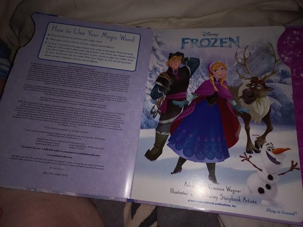 Книга на английском Frozen замороженые