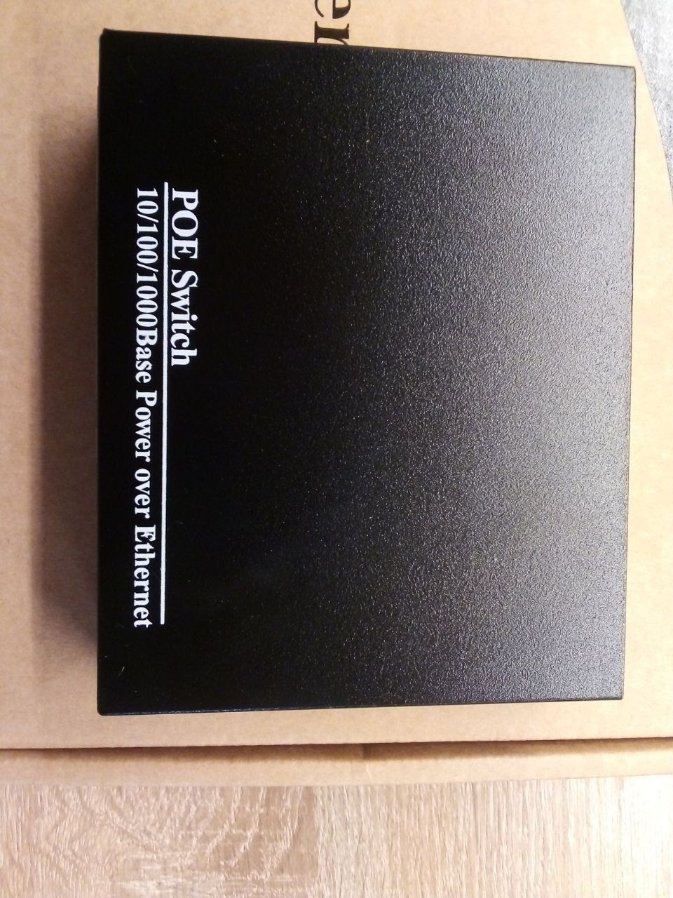 Комутатор PoE Switch 6005GE 4POE+1UTP, 10/100/1000M, IEEE 802.3 AF