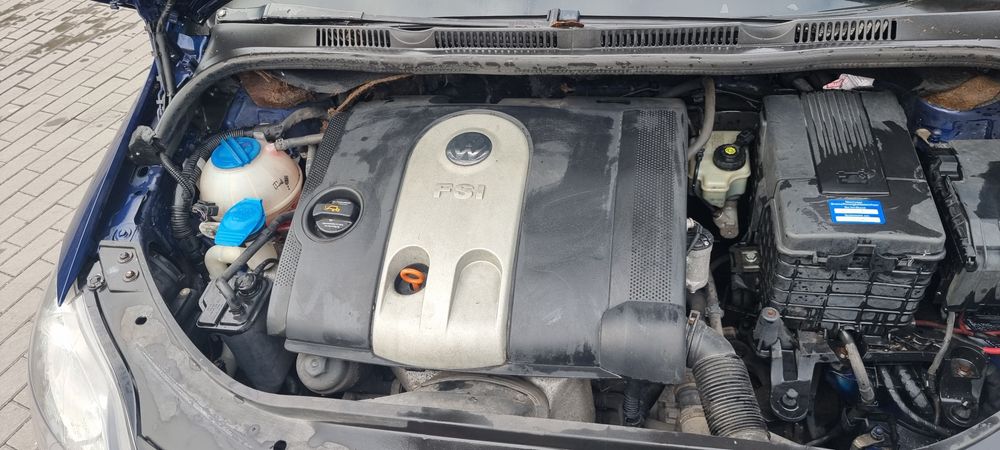 VOLKSWAGEN  golf V Plus silnik BLF, skrzynia HEU,  LD5Q maska zderzak