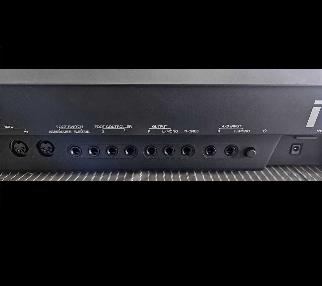 Teclado MODX7 yamaha
