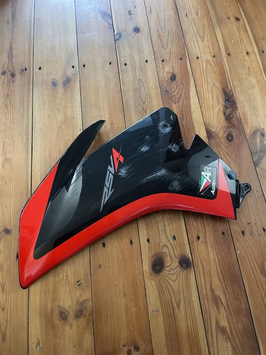 Owiewka lewa Aprilia RSV4