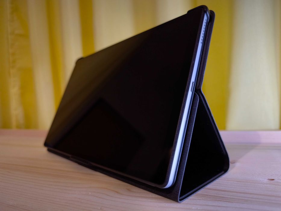 Tablet Lenovo Tab M10 FHD Plus + capa + protector de ecrã