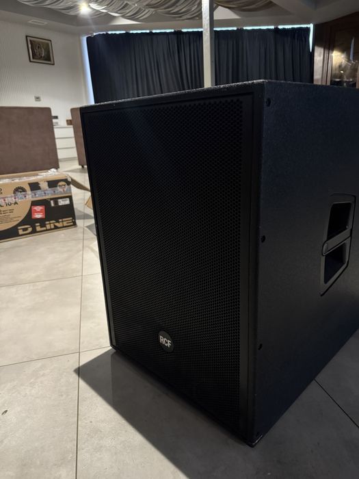 RCF 4Pro8003AS сабвуфер