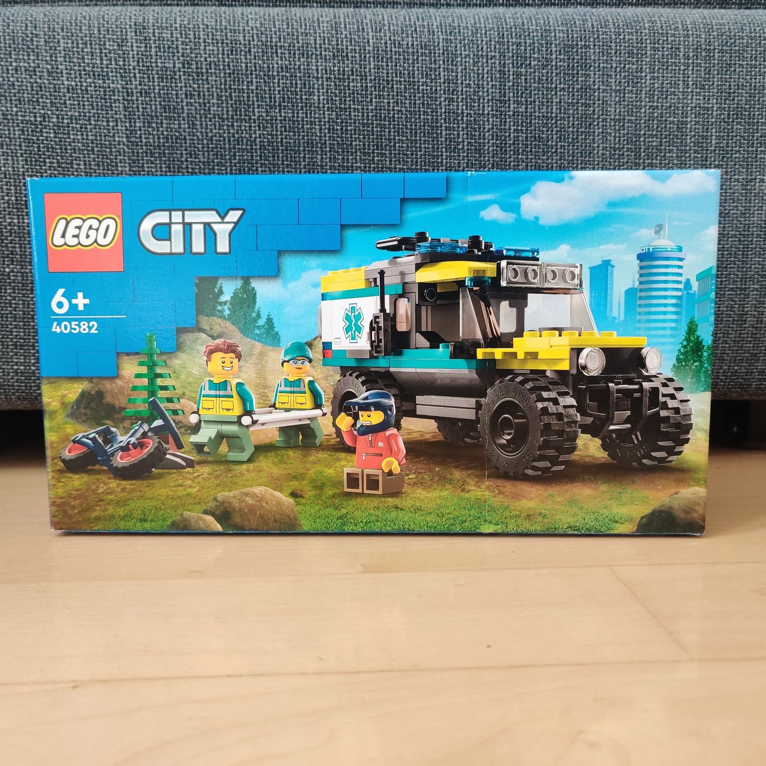 LEGO zestaw 40582 pogotowie terenowe LEGO city