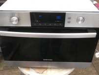 Piekarnik elektryczny parowy Samsung FQV113T001
