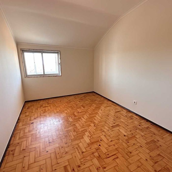 Apartamento T2 na Torrinha, Ameixoeira