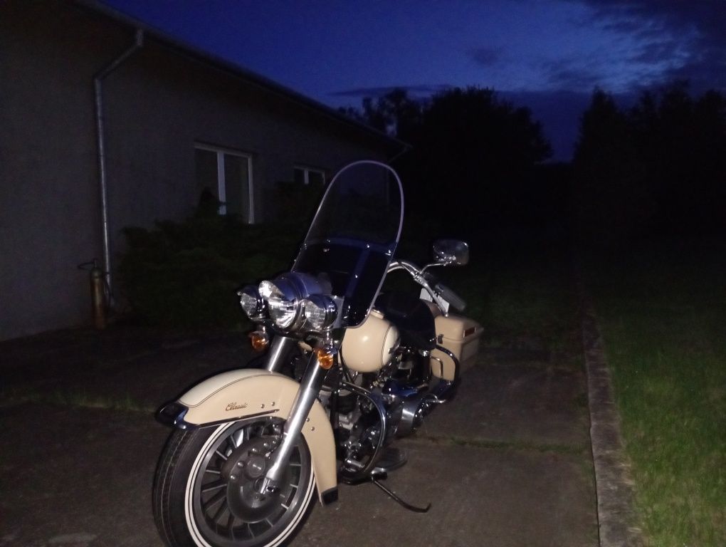 Harley Davidson model FLH