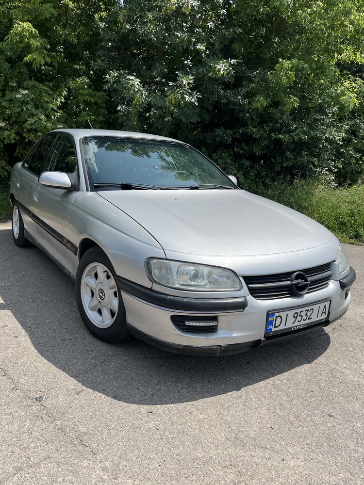 Opel Omega b.