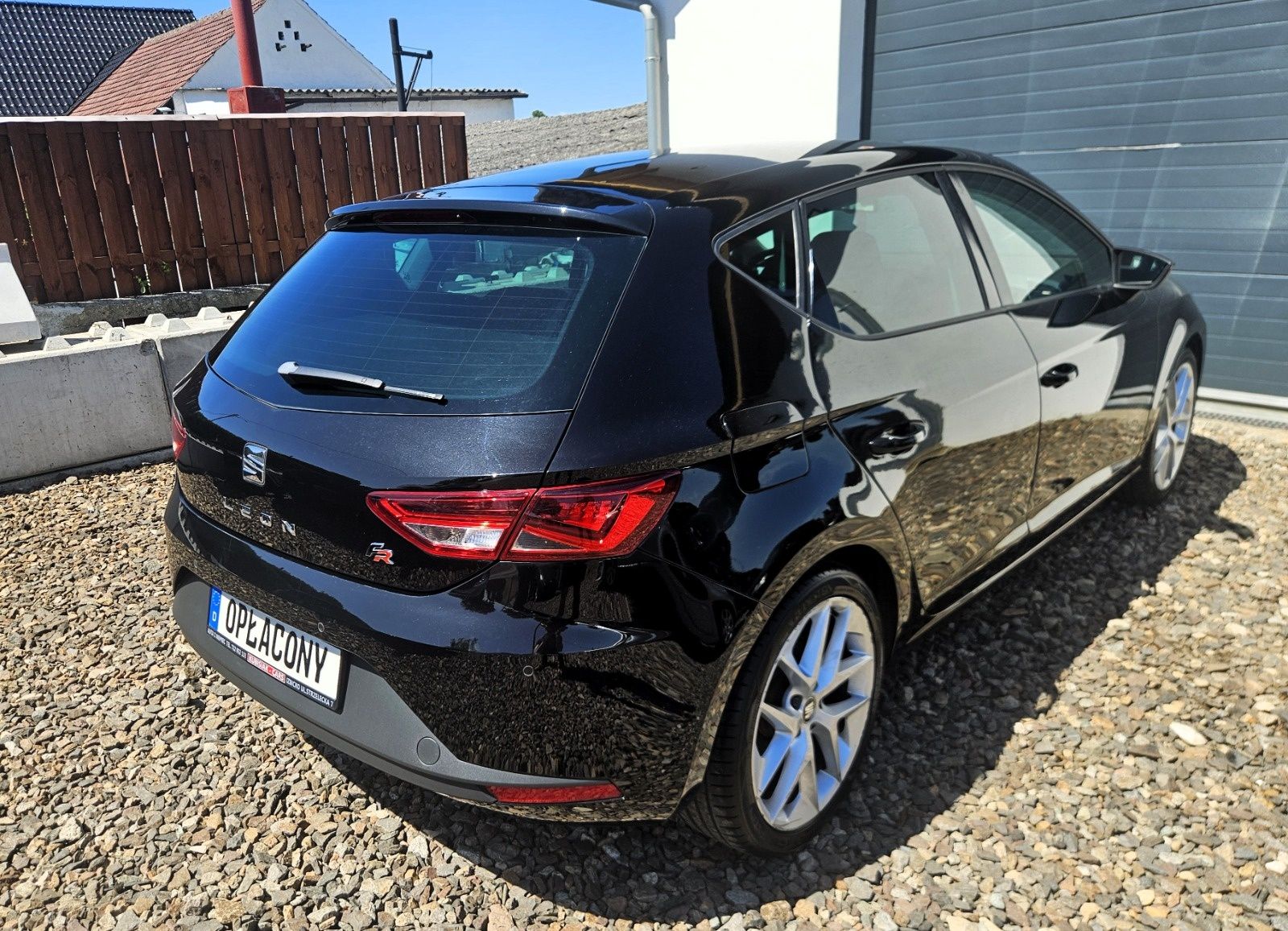 Seat Leon FR 1.8 benzyna z Niemiec po opłatach full LED