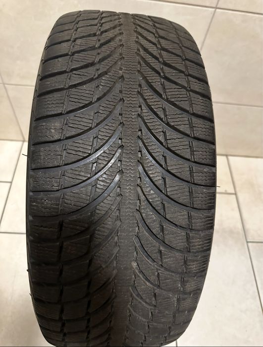 Шини зима Michelin Latitude 235/55 R18