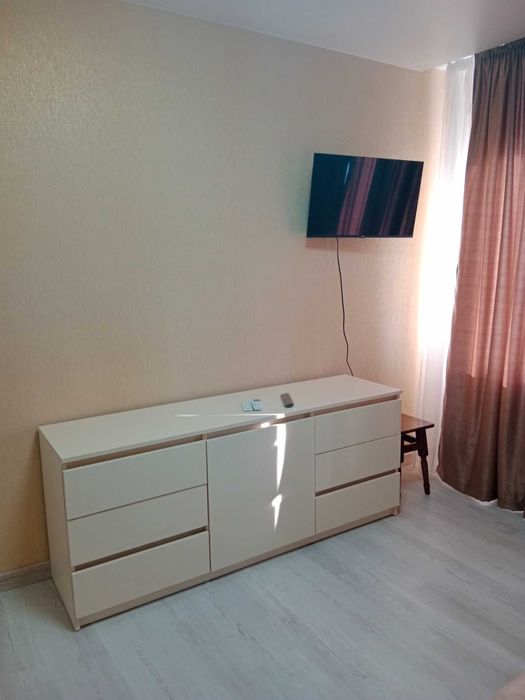 ХОЗЯИН Деміївська 39, біля М Голосіївська, 1к квартира без комісії