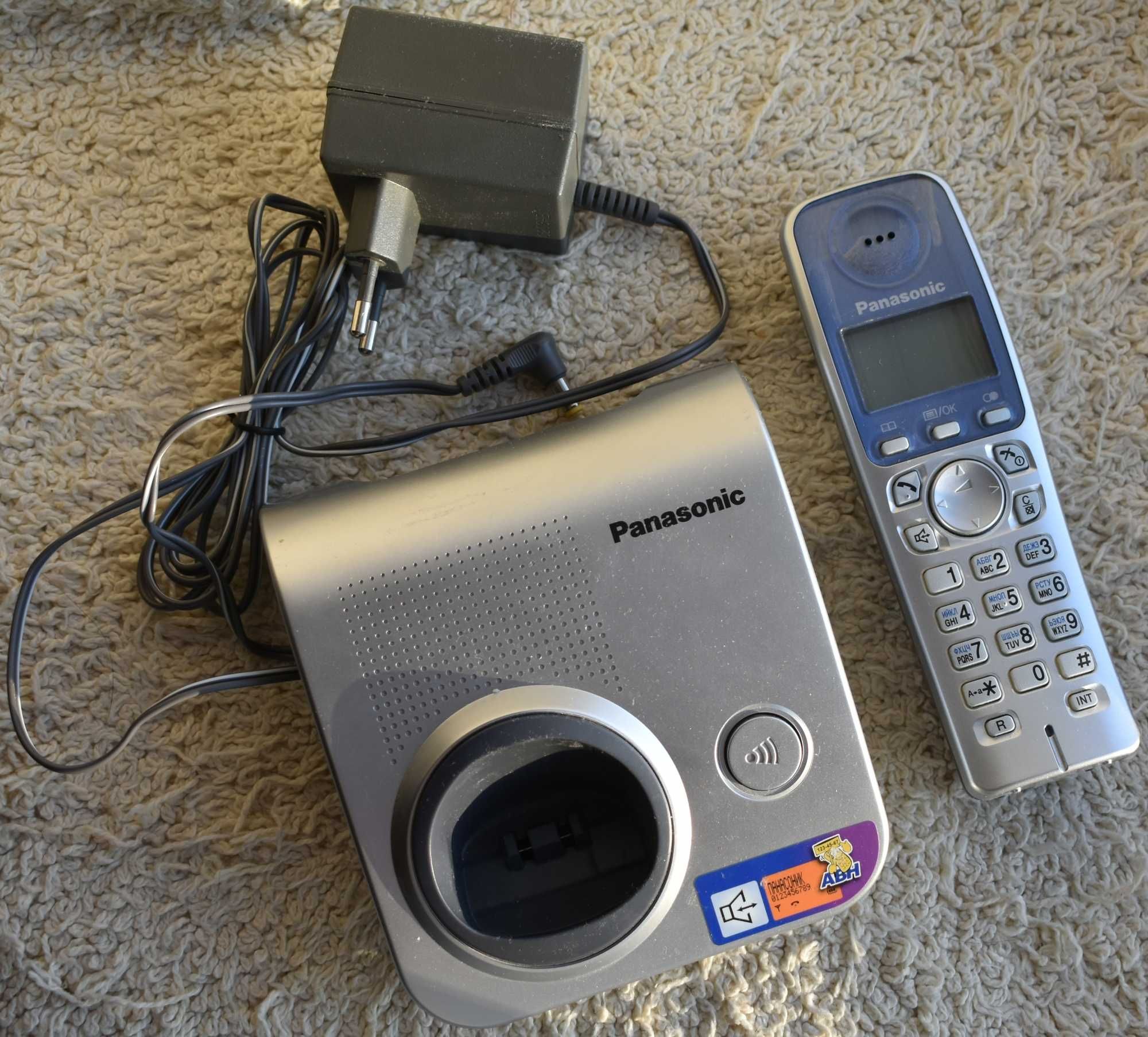 стаціонарний телефон Panasonic KX-TG7207UA