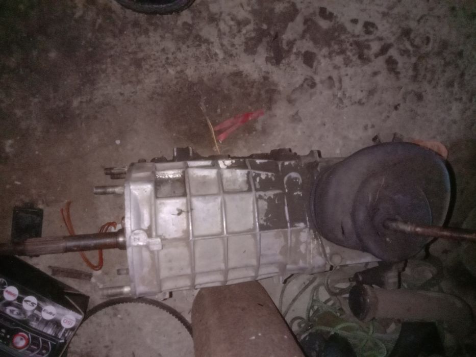 Продам КПП коробку 5 ступку
