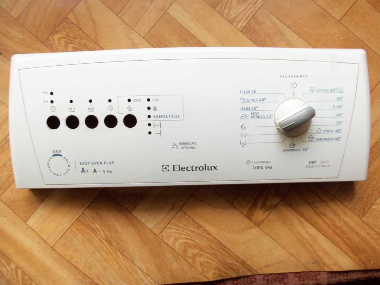 Obudowa programatora (panel przedni) z pralki Electrolux EWT 1012