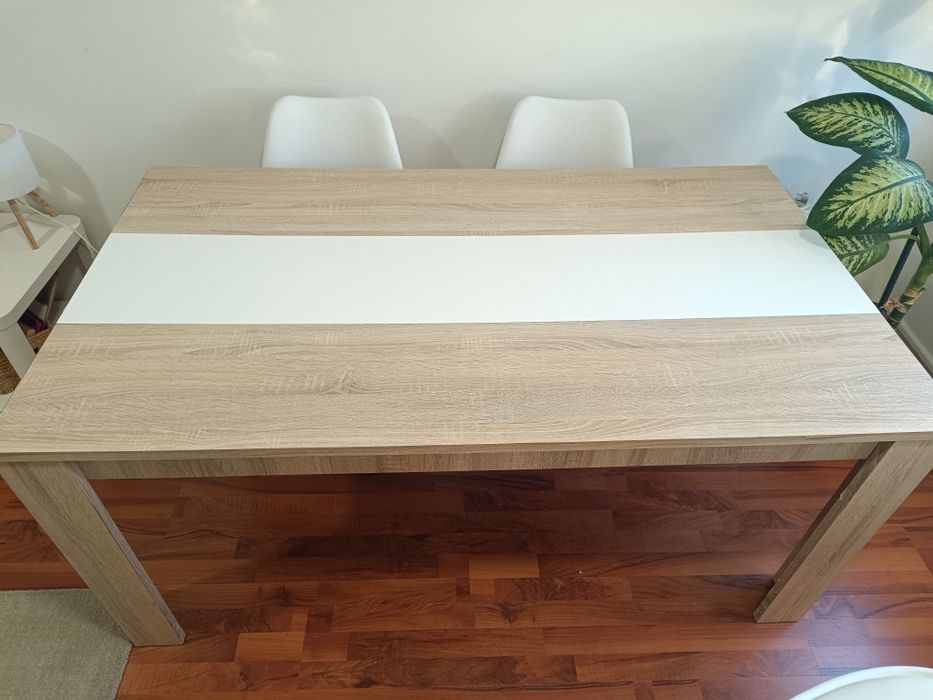 Mesa de jantar em ótimo estado