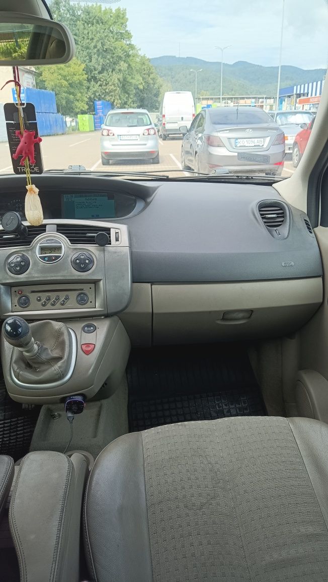 Renault Scenic 2 1.9dCi