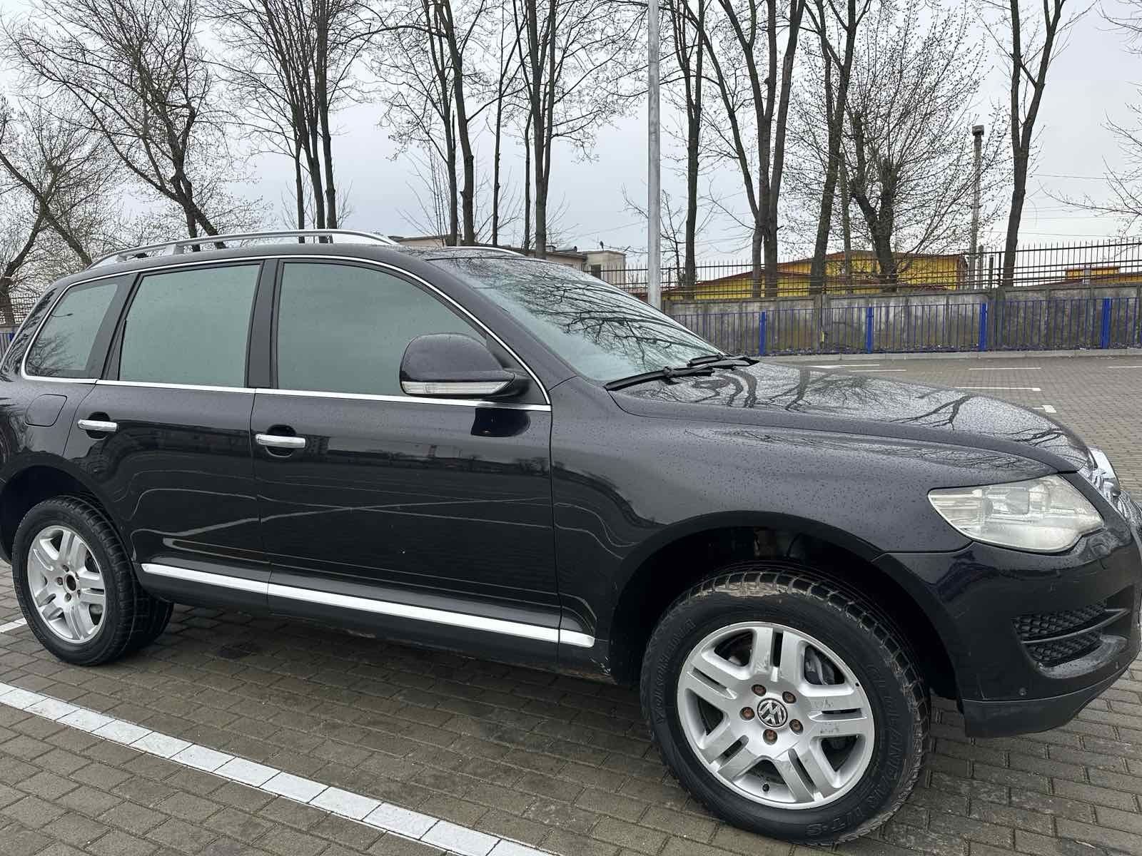 Продам власний автомобіль Volkswagen Touareg