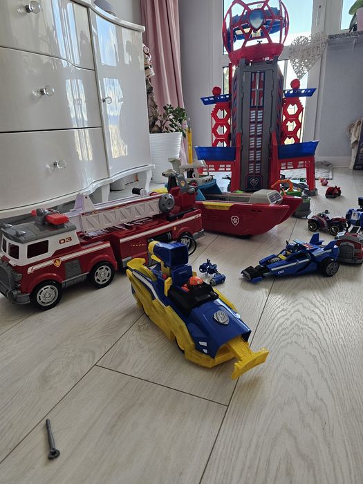 Psi patrol zestaw autka Wielka Baza stan idealny