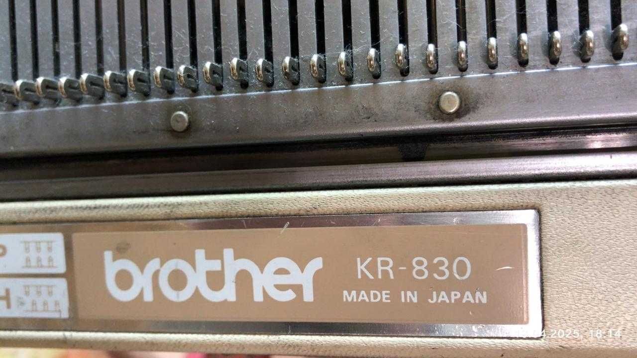 Продаю б/у японскую 2-фонтурную вязальную машину
Brother