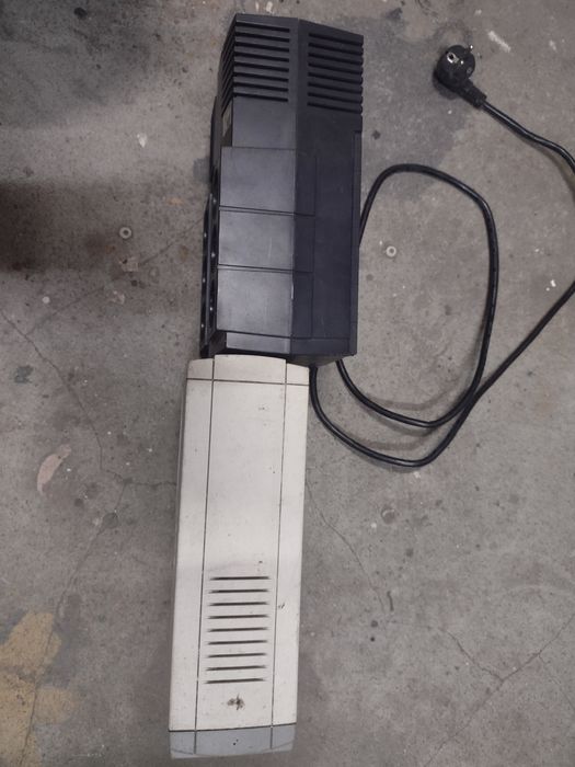 Zestaw starej elektroniki