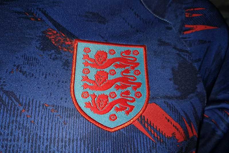 Anglia The Football Association Nike DriFit 2022/23 prematch size: M/L