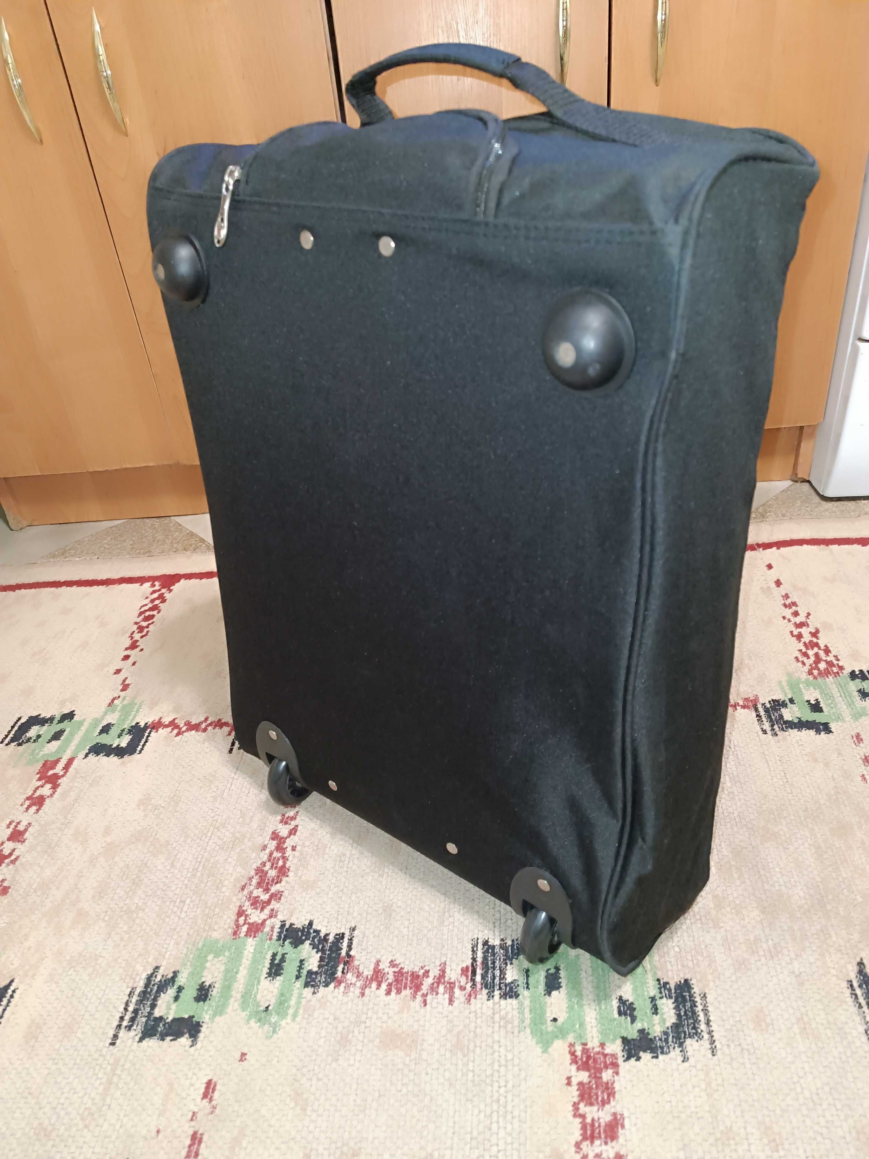 Продам Сумку чемодан