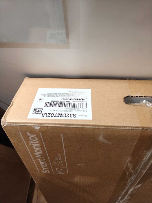 Samsung 32" M7 4K/ HDR10/ Smart TV AI Picture Optimizer / Speakers 10W