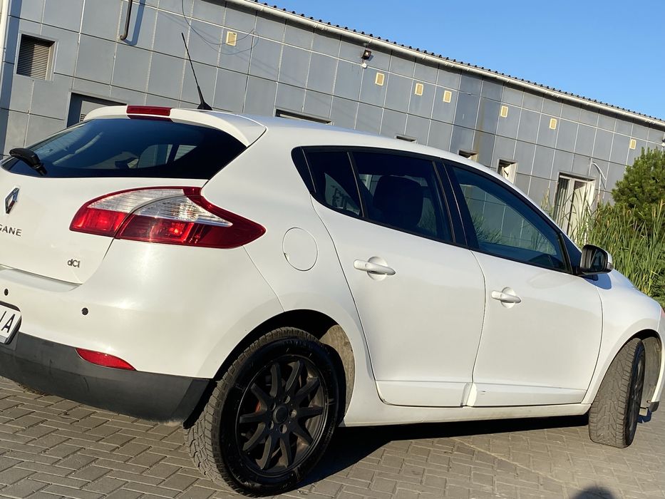 Продам Renault Megane у відмінному стані 2013р.