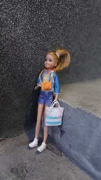 Lalka Barbie podróżniczka