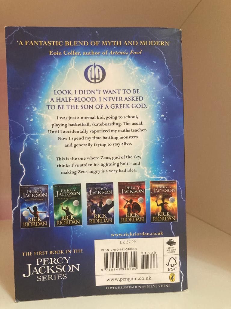 Livros: 2 Percy jackson