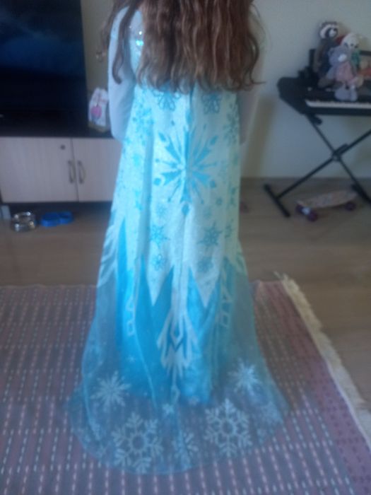 Нарядное платье   на бал (костюм принцесса Эльза)