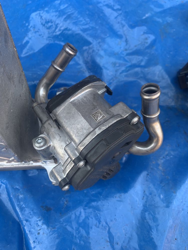 Клапан егр 04l131501r VW Skoda Audi пробег 4 тисс км