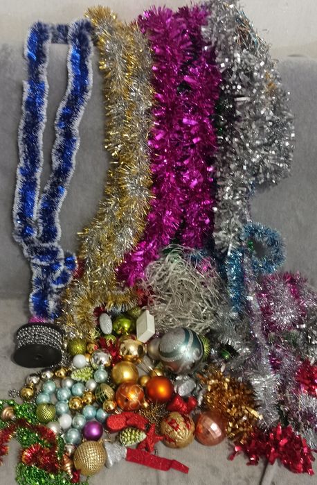 Новорічна Штучна ялинка 210 см та іграшки