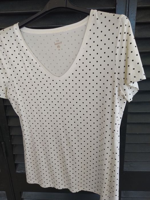 Blusa / T-shirt polka dot, super macia - C&A - Tamanho M