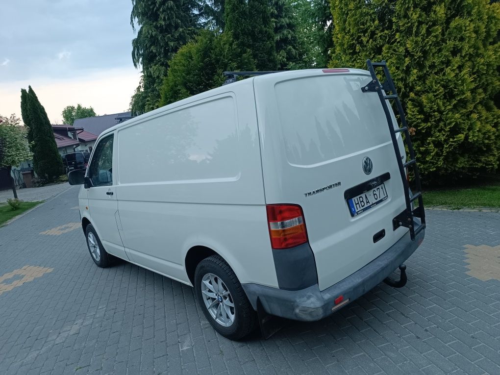 Vw Transporter T5 2,5 TDI 131km automat klima alu kamera cofania