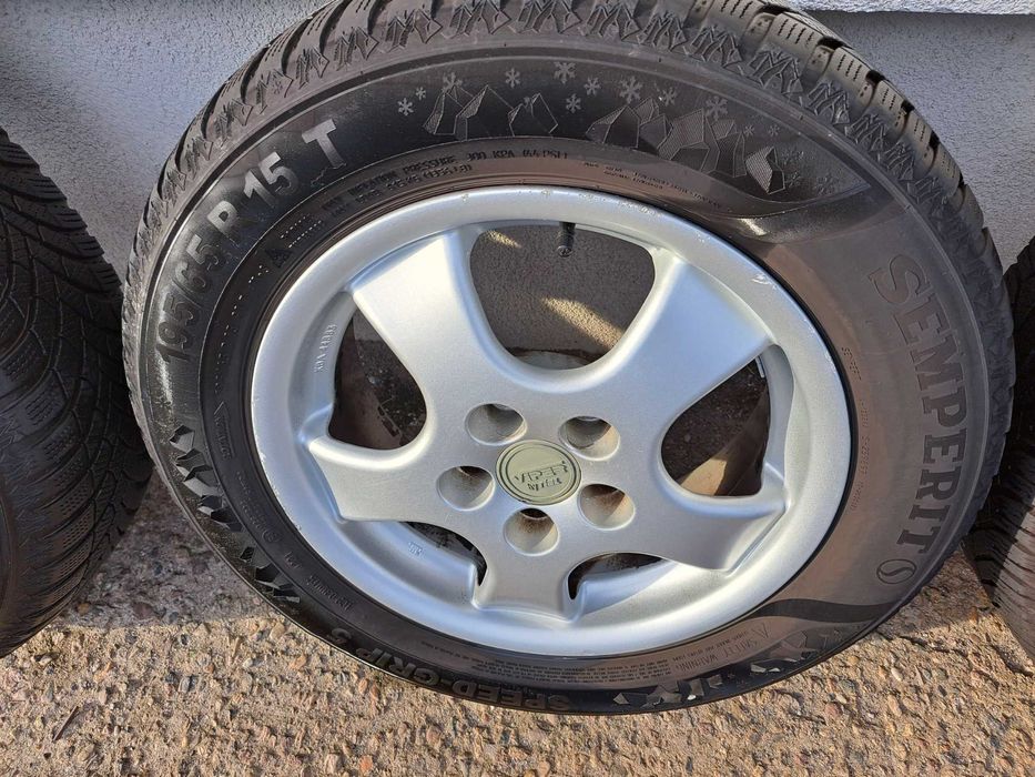Felgi aluminiowe koła opony zimowe Vw Bora Golf IV Audi a3 5X100 15