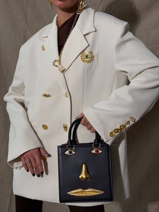 Пиджак женский ! А наличии черный, белый цвет