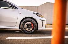 Lekkie felgi JR-Wheels SL01 18" 8J/8,5J 5x114,3 Toyota Yaris GR