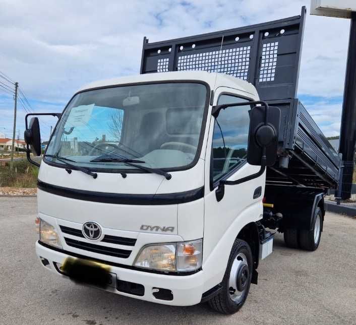 Terraplenagem e transporte de entulho