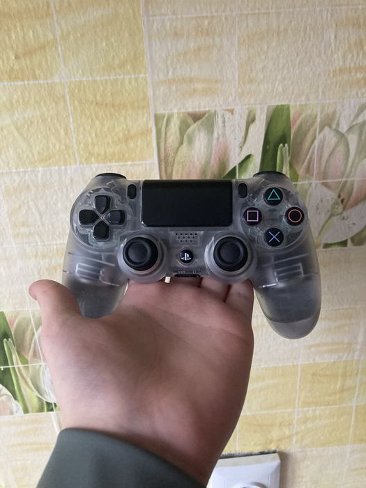 DualShock 4 в ідеальному стані
